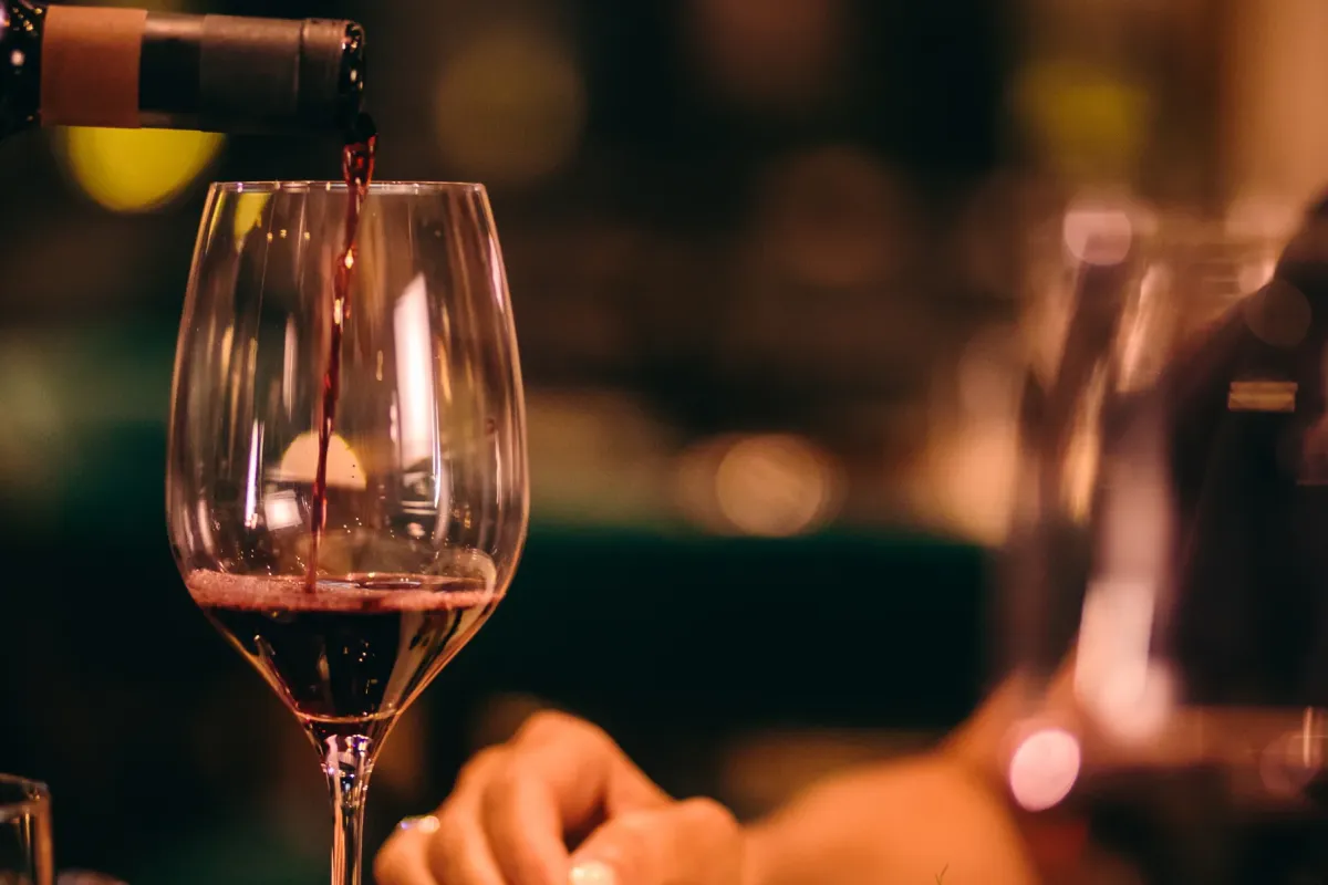 Cagliari, degustazione enogastronomica in cantina con sommelier.